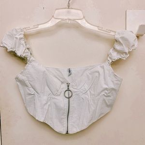 Puff sleeve peasant crop top